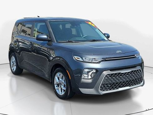 Used 2020 Kia Soul S image 1