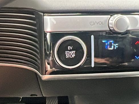 Used 2024 Hyundai Ioniq 5 SEL image 28