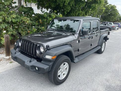 Used 2020 Jeep Gladiator Sport w/ Quick Order Package 24S image 27