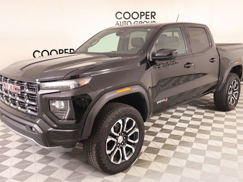 Used 2024 GMC Canyon AT4 w/ Technology Package AWD/4WD image 10