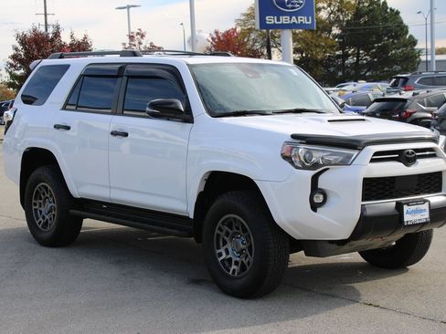 Used 2021 Toyota 4Runner Venture image 3