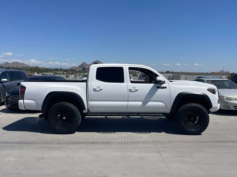 Used 2019 Toyota Tacoma TRD Pro image 3