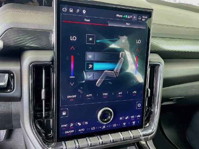 New 2027 GMC Yukon AT4 w/ Technology Package AWD/4WD image 11