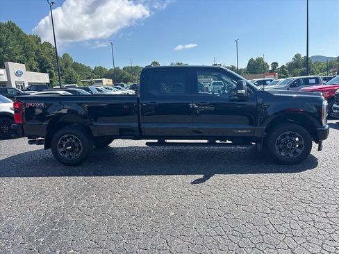 Used 2023 Ford F250 Lariat w/ Lariat Ultimate Package AWD/4WD image 9