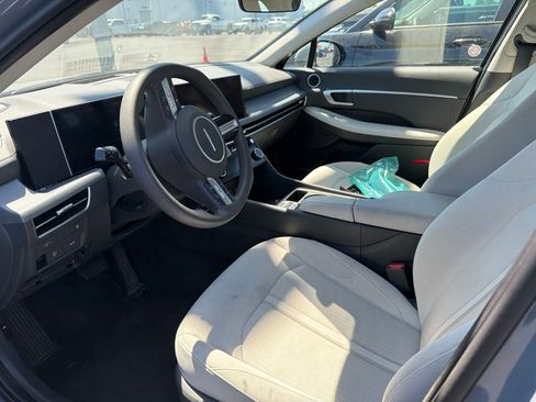 Used 2025 Hyundai Sonata SEL FWD image 7