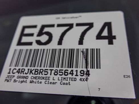 New 2026 Jeep Grand Cherokee L Limited w/ Limited Altitude Package AWD/4WD image 49