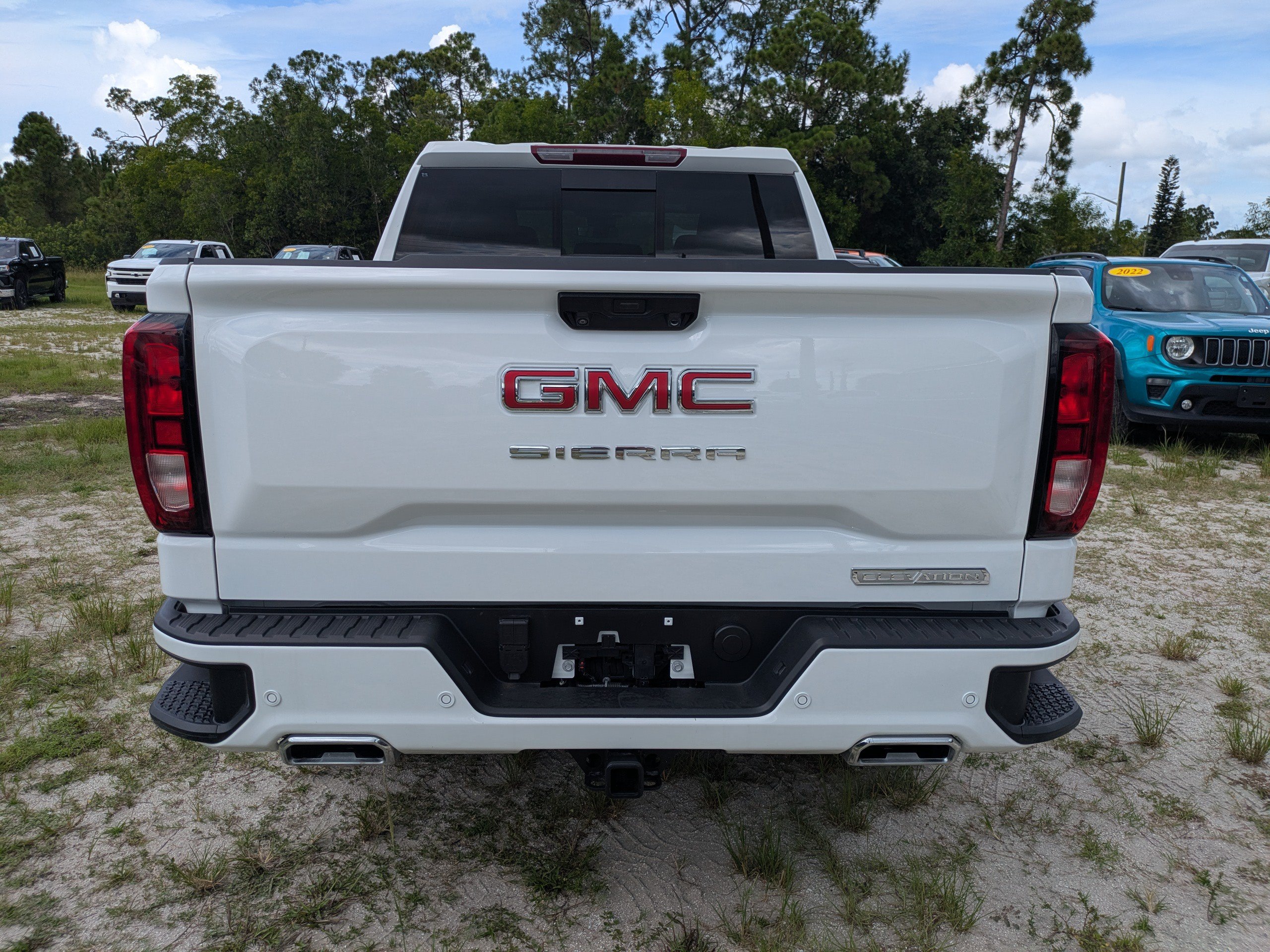 Used 2026 GMC Sierra 1500 Elevation w/ Elevation Premium Package AWD/4WD image 5