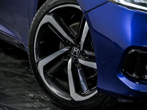 Used 2021 Honda Accord Sport image 3