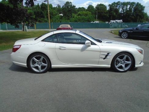 Used 2013 Mercedes-Benz SL 550 image 9