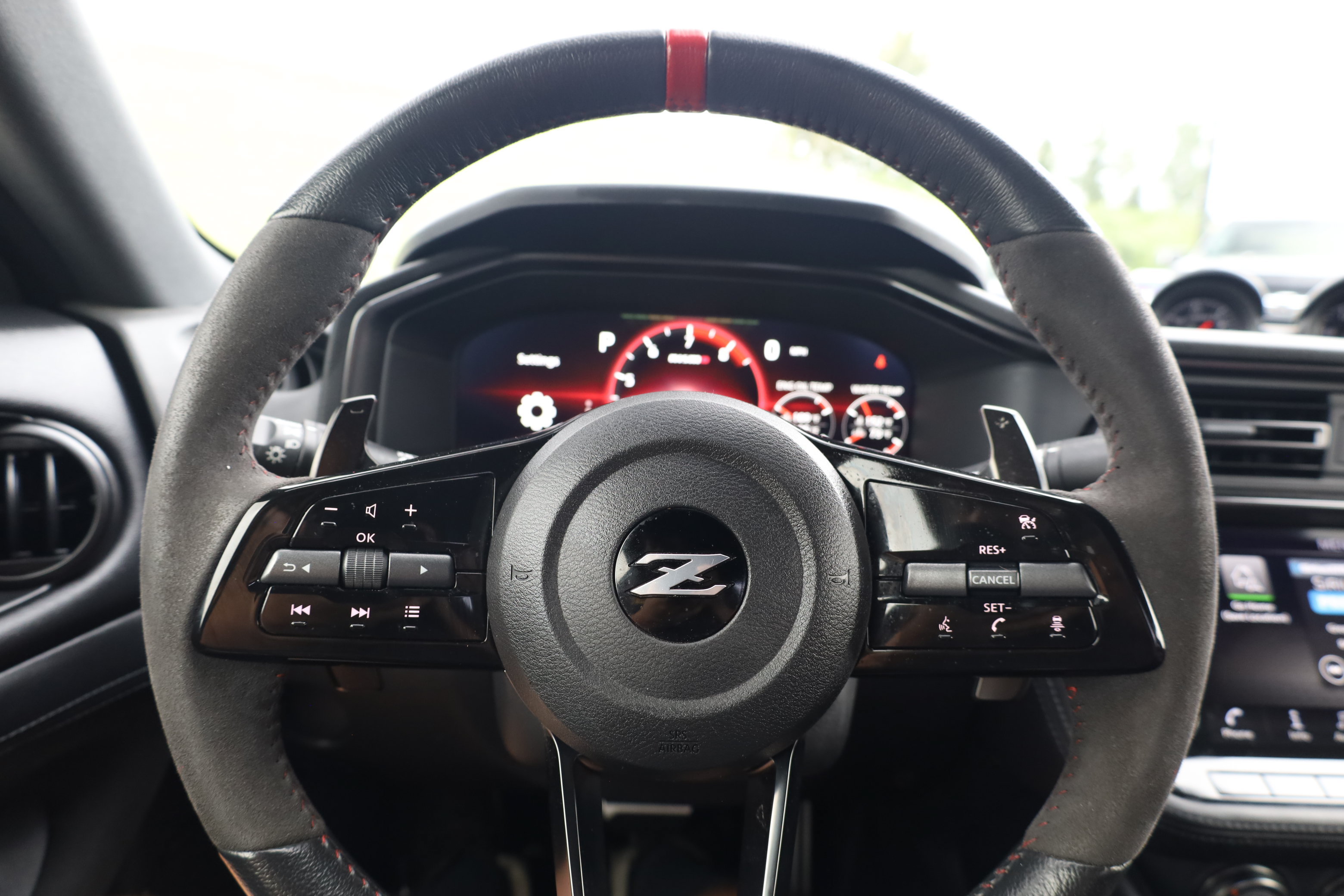 Certified 2025 Nissan Z NISMO w/ Floor Mat Package RWD image 16