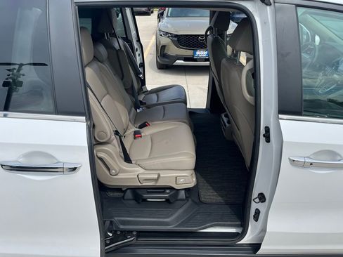 Used 2023 Honda Odyssey EX-L image 17