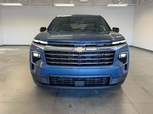 New 2026 Chevrolet Traverse LT w/ Sun and Wheel Package image 5