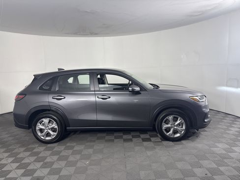 Certified 2025 Honda HR-V LX image 3