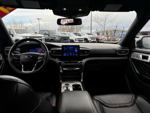 Used 2021 Ford Explorer ST image 34