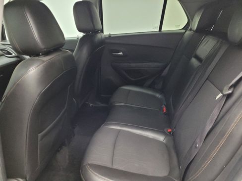 Used 2018 Chevrolet Trax LT w/ LT Convenience Package AWD/4WD image 18