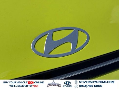 Certified 2025 Hyundai Kona SE image 7