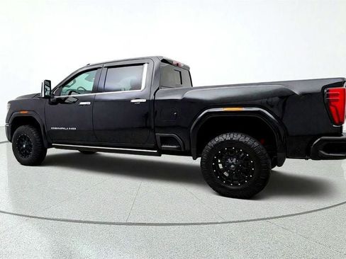 Used 2024 GMC Sierra 2500 Denali Ultimate AWD/4WD image 6