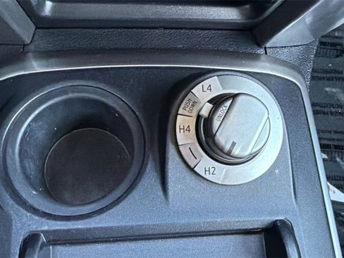 Used 2020 Toyota 4Runner SR5 image 38