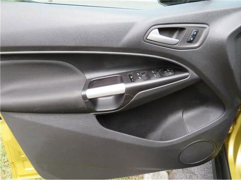 Used 2016 Ford Transit Connect XLT image 13