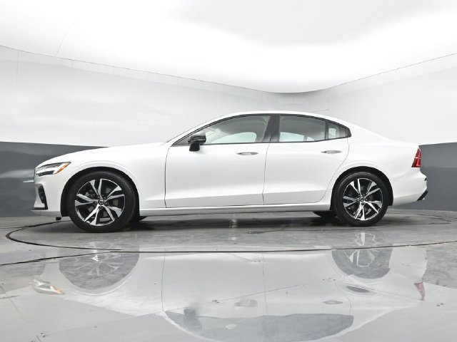 Used 2023 Volvo S60 B5 Core w/ Climate Package FWD image 36