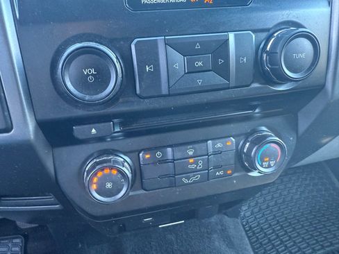 Used 2016 Ford F150 XLT image 15