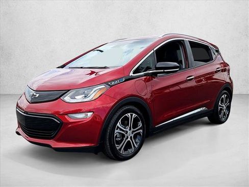 Used 2019 Chevrolet Bolt Premier w/ Infotainment Package FWD image 4