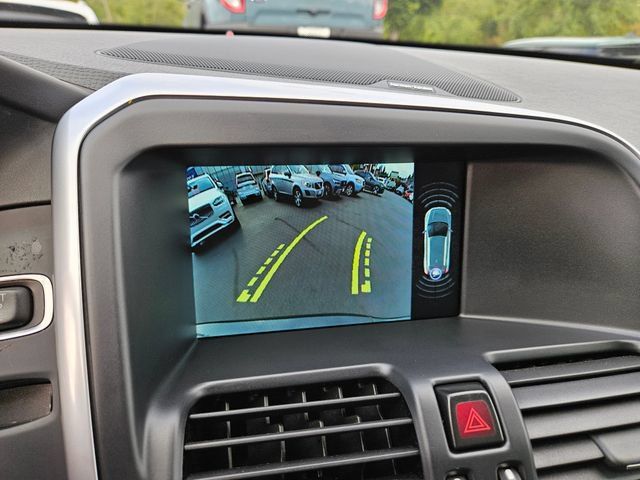 Used 2015 Volvo XC60 T6 Platinum FWD image 28