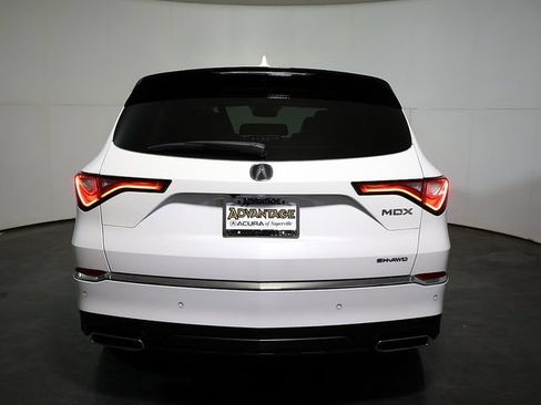 Certified 2022 Acura MDX SH-AWD w/ Technology Package image 10