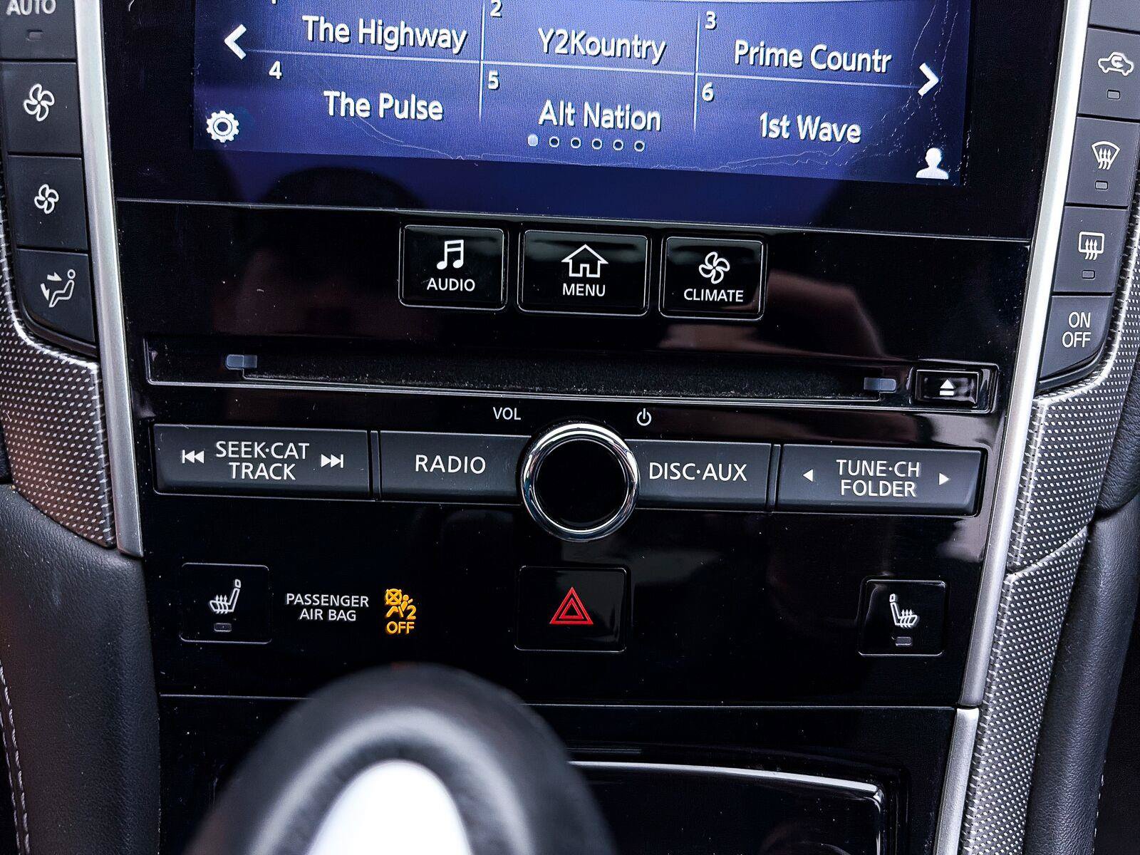 Used 2015 INFINITI Q50 Premium w/ Navigation Package RWD image 22