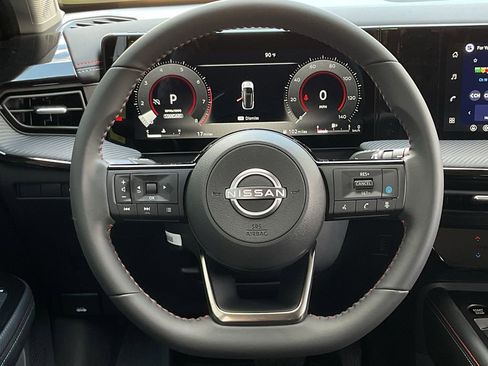 New 2026 Nissan Kicks SR FWD image 20