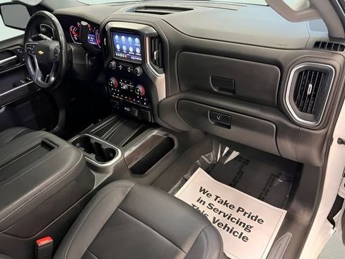 Used 2022 Chevrolet Silverado 1500 LTZ w/ LTZ Premium Package AWD/4WD image 13