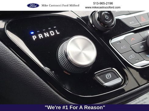 Used 2022 Chrysler Pacifica Touring-L w/ S Appearance Package image 18