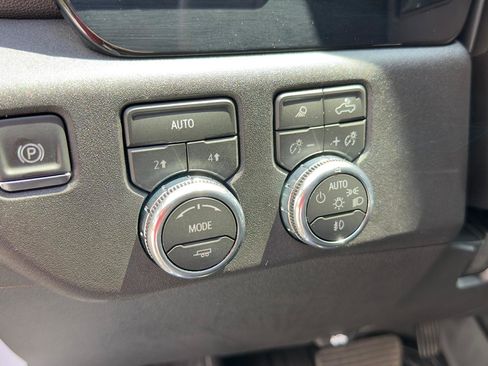 Used 2026 GMC Sierra 1500 Elevation w/ Elevation Premium Package AWD/4WD image 13