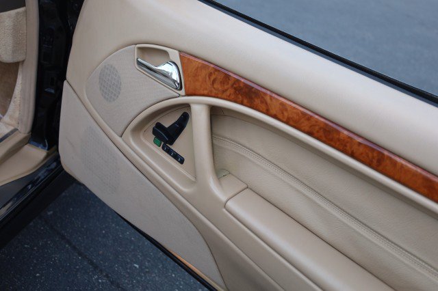 Used 2002 Mercedes-Benz SL 500 image 46