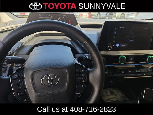 Used 2024 Toyota Prius XLE image 4