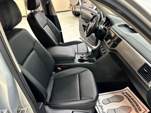 Used 2019 Volkswagen Atlas SE image 43