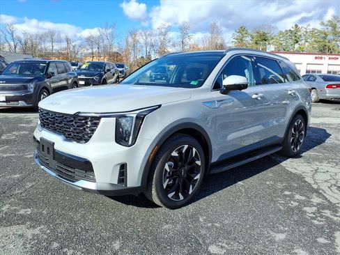 New 2025 Kia Sorento SX image 8