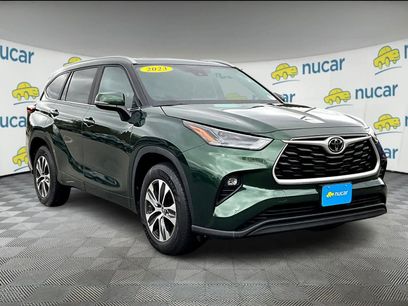 Used 2023 Toyota Highlander XLE
