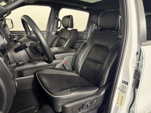 Used 2025 RAM 1500 Limited AWD/4WD image 34