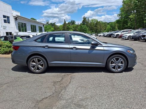 Used 2022 Volkswagen Jetta SE FWD image 6