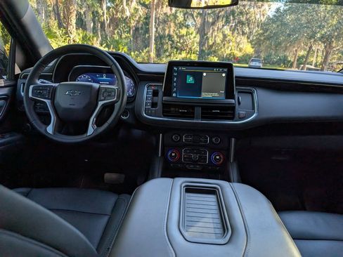 Used 2024 Chevrolet Tahoe Z71 w/ Luxury Package image 15