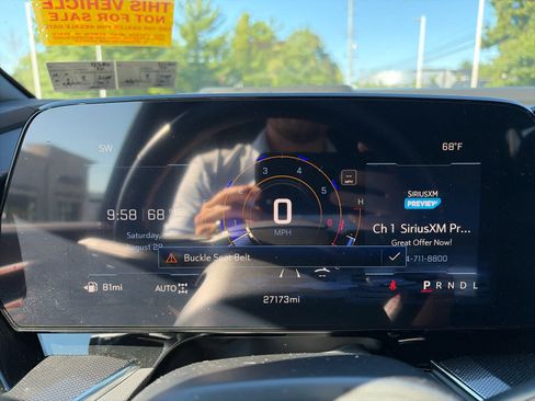 Used 2025 Chevrolet Suburban RST AWD/4WD image 15
