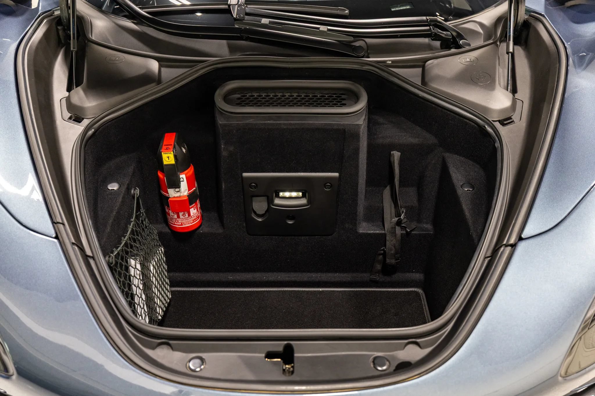 Used 2018 McLaren 720S Performance RWD image 50