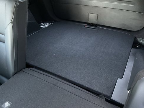 New 2025 Nissan Rogue SV w/ SV Premium Package image 16