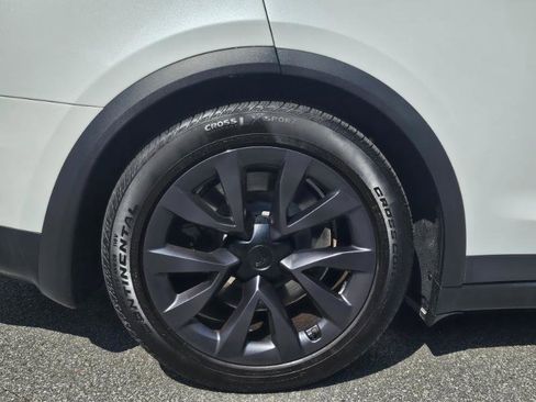 Used 2023 Tesla Model X AWD/4WD image 16