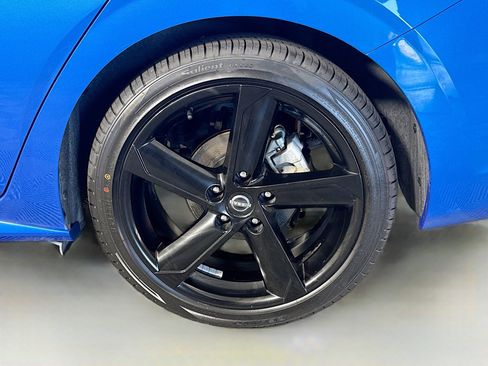 Used 2024 Nissan Sentra SR w/ SR Premium Package FWD image 37