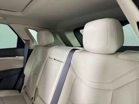 Used 2025 Cadillac XT5 Premium Luxury FWD image 37