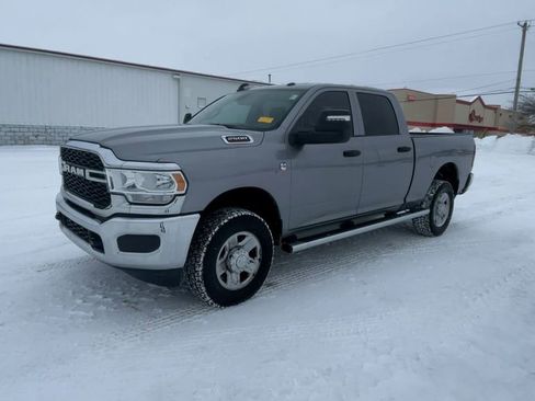 Used 2024 RAM 2500 Tradesman w/ Chrome Appearance Group image 4