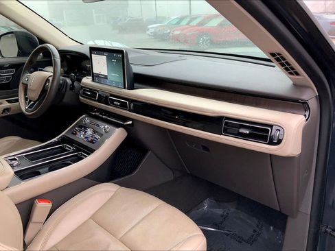 Used 2021 Lincoln Aviator Reserve w/ Equipment Group 201A image 17