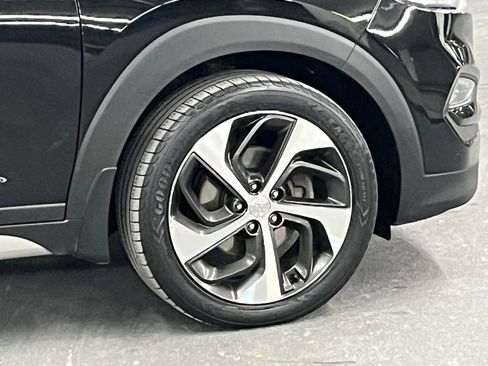 Used 2018 Hyundai Tucson Sport w/ Cargo Package image 35